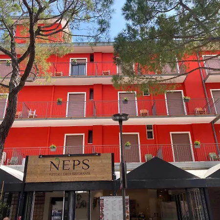 Neps Hotell 3*